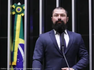 Vitória da segurança! Câmara avança projeto que impede desarmamento injusto de policiais