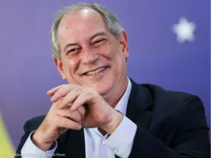 Justiça nega prisão de Ciro Gomes e veta ataques à prefeita Janaína Farias